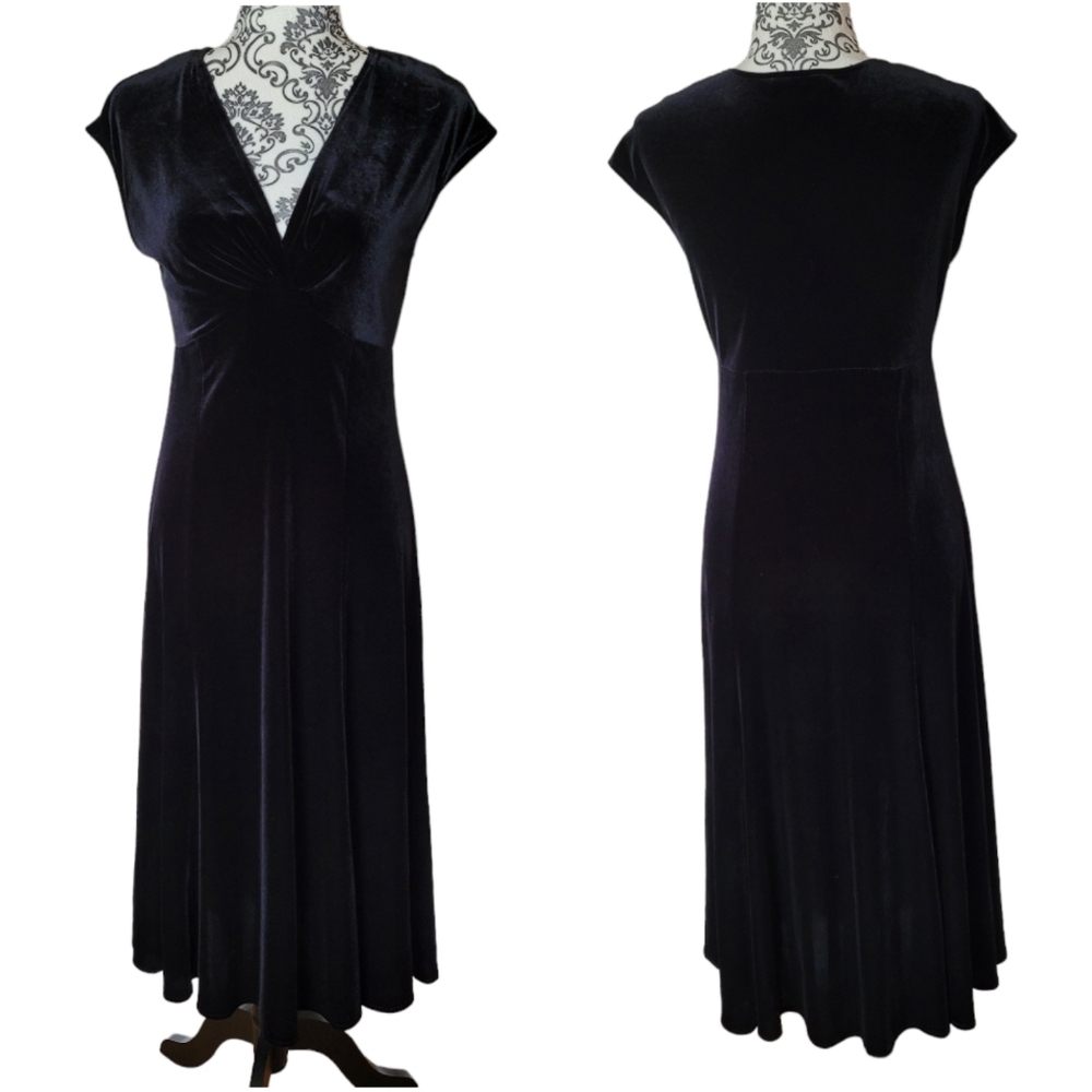 Maggy London black velvet v-neck midi dress size 8​